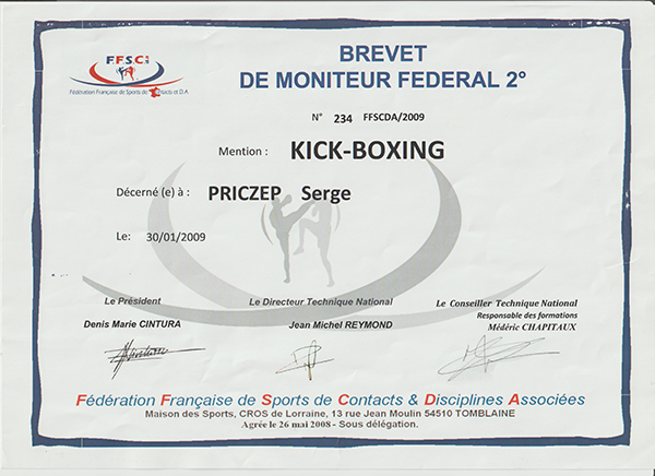 kICK BOXING CARCASSONNE ENTRAINEUR